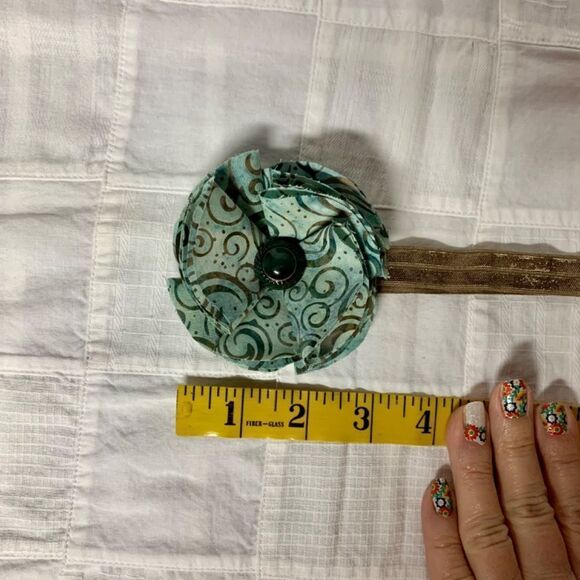 Handmade Infant Headband Brown Green Goldish Flower Center Size 0-3 Months B297 - Picture 4 of 9
